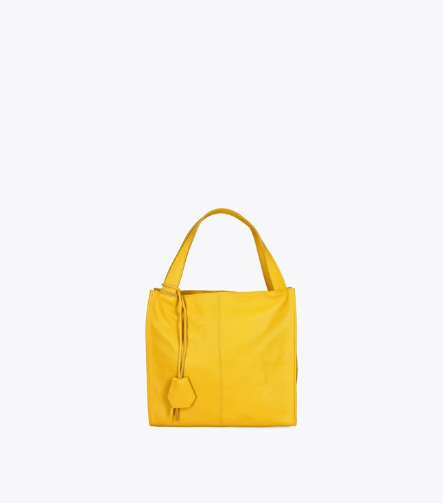 Minimalist Leather Shoulder Bag for Women for Daily Use
