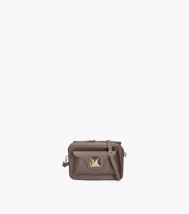 Vintage Leather Handbag for Women with Twist Lock Closure and Adjustable Shoulder Strap
