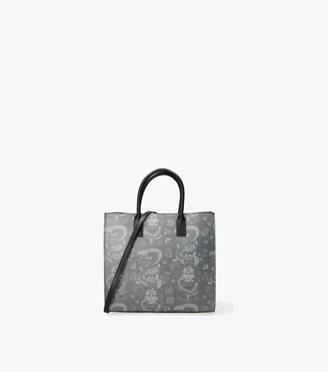 Stylish Italian Leather Crossbody Bag for Women with Multiple Pockets and Adjustable Strap
