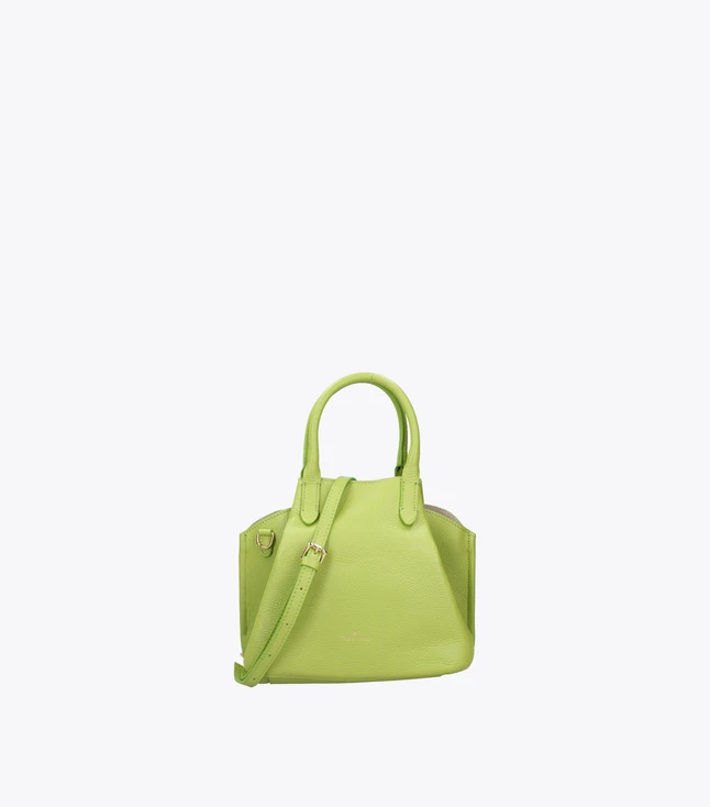 Minimalist Leather Shoulder Bag for Women with Zip Closure and Inner Pockets
