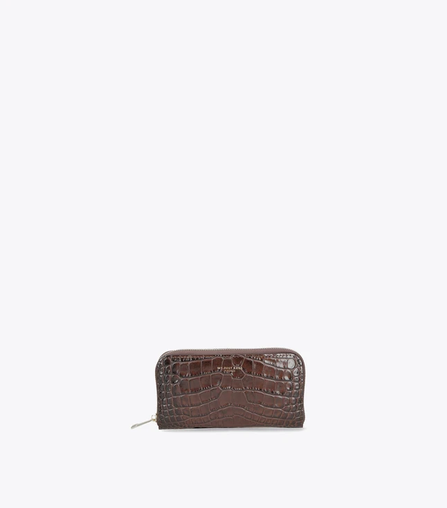 Elegant Leather Wallet for Women in Genuine Laminated Leather for Daily Use
