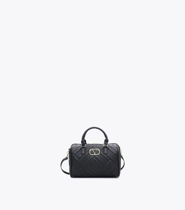 Stylish Italian Leather Shoulder Bag for Women with Magnetic Closure and Removable Strap
