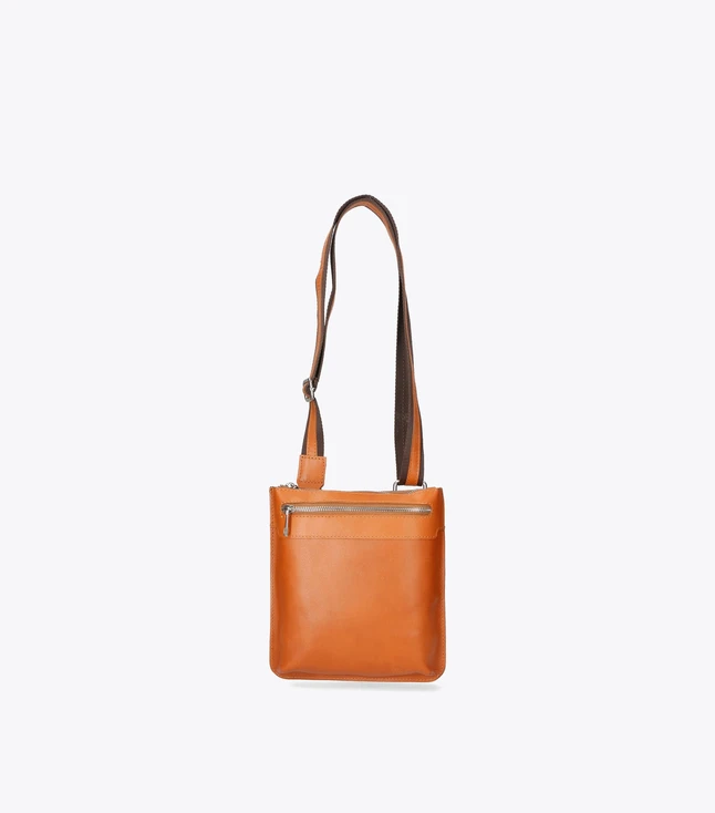 Minimalist Leather Crossbody Bag for Men with Front Pocket and Adjustable Strap
