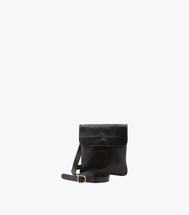Stylish Italian Leather Backpack for Women with Drawstring Closure and Multiple Pockets
