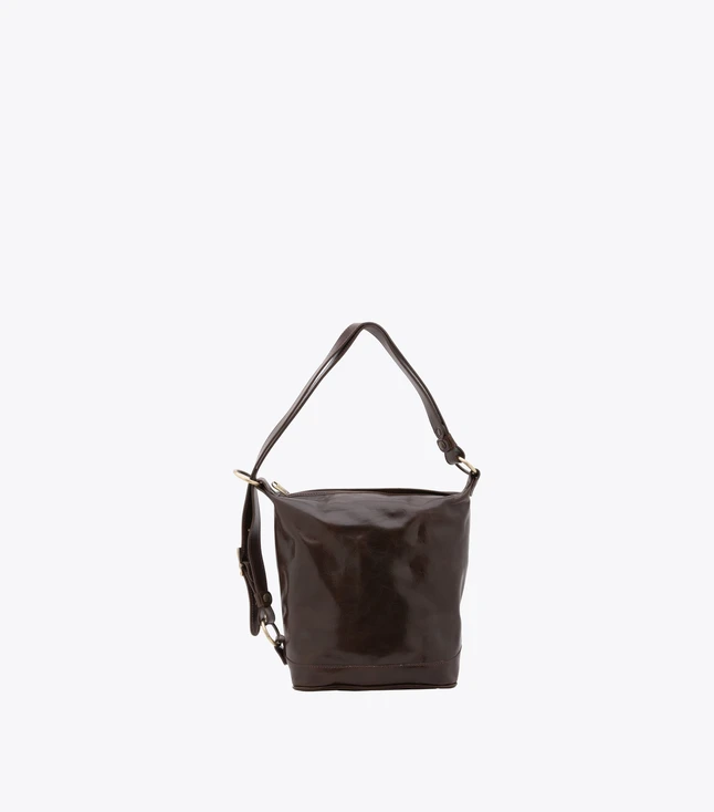 Vintage Leather Crossbody Bag for Men with Internal and External Zipper Pockets for Daily Use
