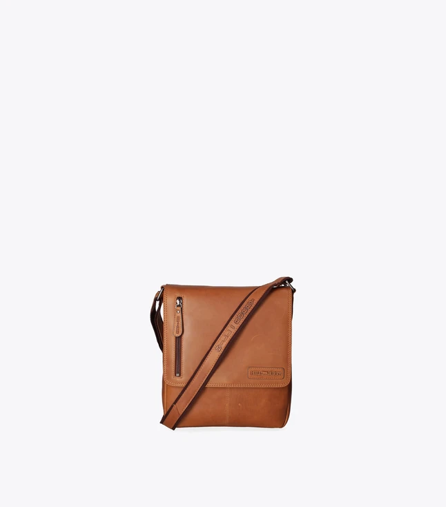 Vintage Leather Unisex Shoulder Bag for Casual Daily Use
