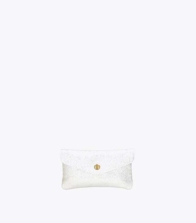 Vintage Leather Crossbody Bag for Women with Tassel Accent for Casual Use
