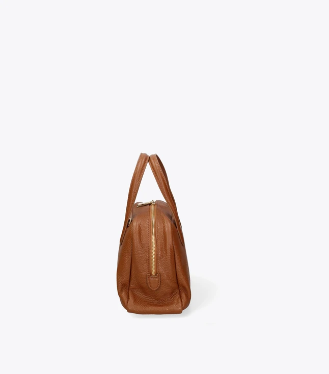 Stylish Italian Leather Crossbody Bag for Women with Chain and Eco-Leather Shoulder Strap
