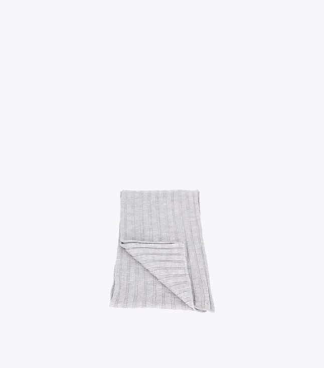 Minimalist Fabric Scarf for Women - Casual Accessory
