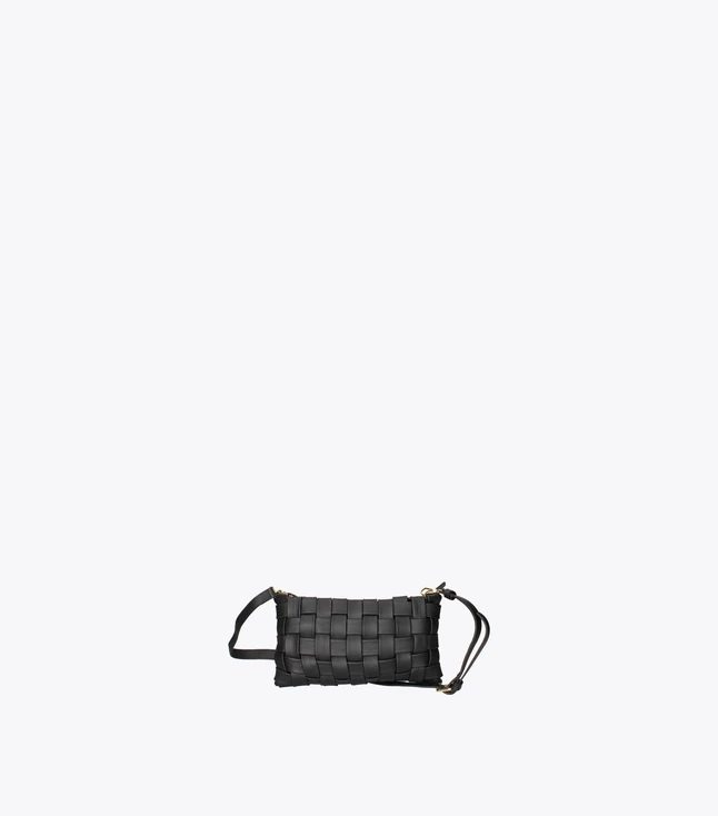 Minimalist Quilted Leather Shoulder Bag for Women Daily Use
