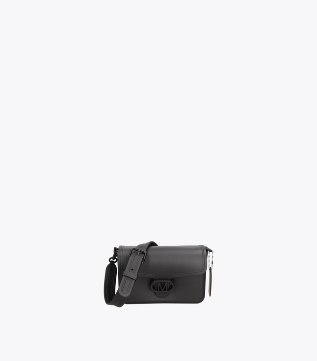 Elegant Leather Wallet for Women with Magnetic Button Closure and Inner Card and Banknote Holders
