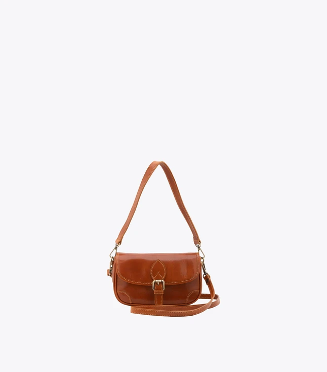 Stylish Italian Leather Crossbody Bag for Men with Multiple Pockets Suitable for Daily Use
