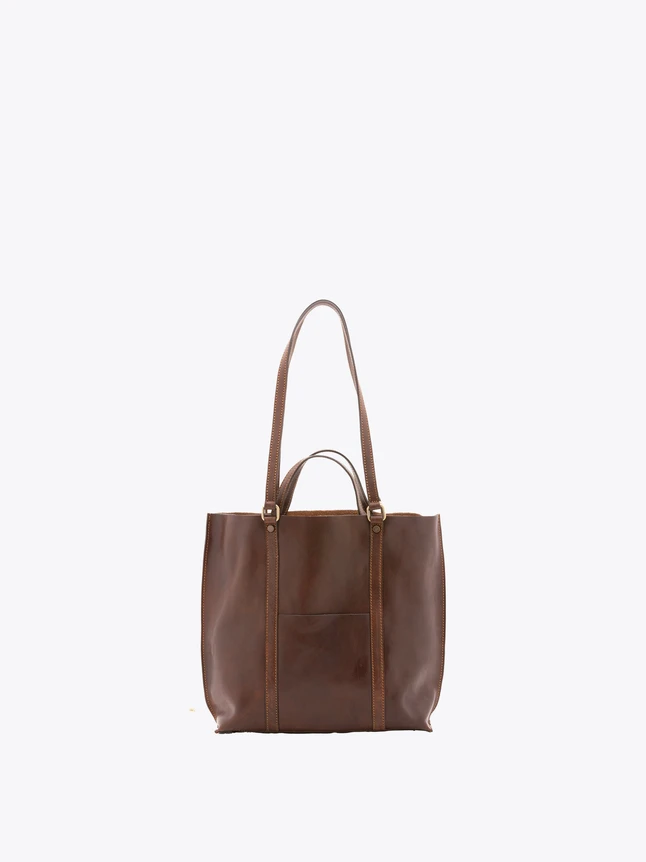 Minimalist Leather Tote Bag for Work And Everyday Use