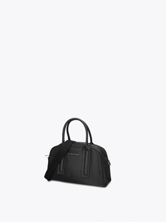 Elegant Vegan Leather Handbag For Women - Chic Design With Roomy Shape
