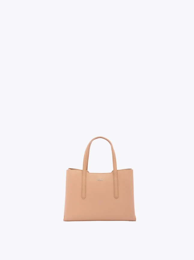 Minimalist Leather Tote Bag for Everyday Use