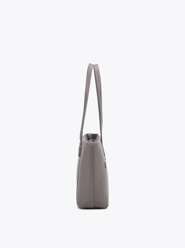 Elegant Pebbled Vegan Leather Tote for Daily Essentials