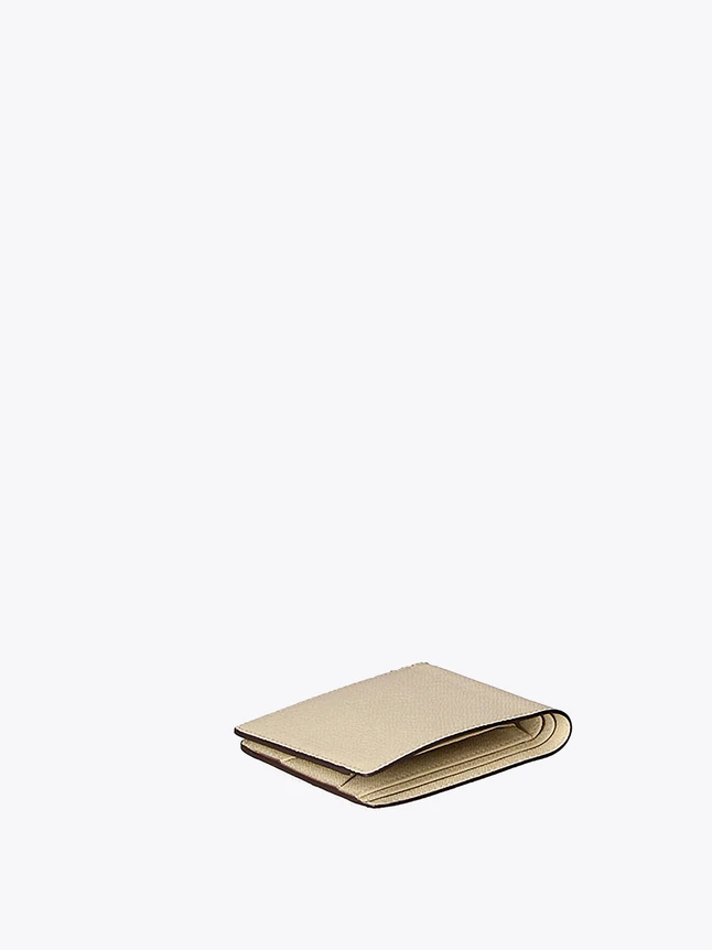 Premium Pebbled Leather Bifold Wallet for Sophisticated Everyday Carry