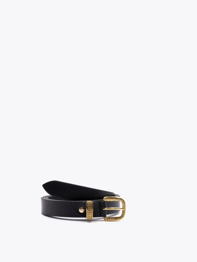 Genuine Leather Belt with Textured Metal Buckle for Everyday Wear