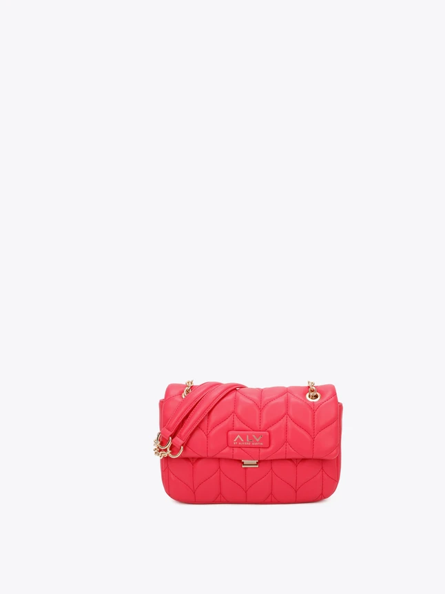 Quilted Leather Crossbody Bag for Everyday And Evening Use