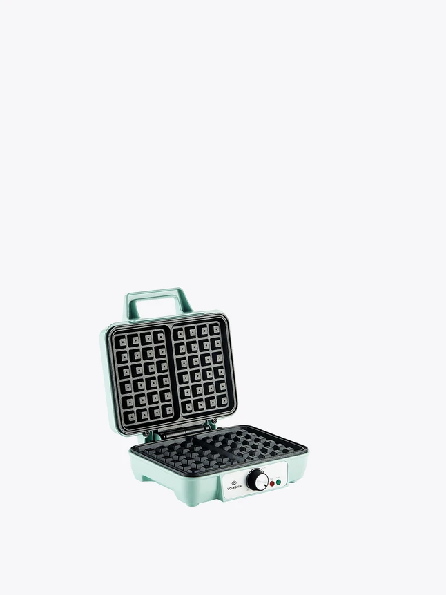 Boxy Grid Pattern Handbag with Metal Frame for Everyday Use