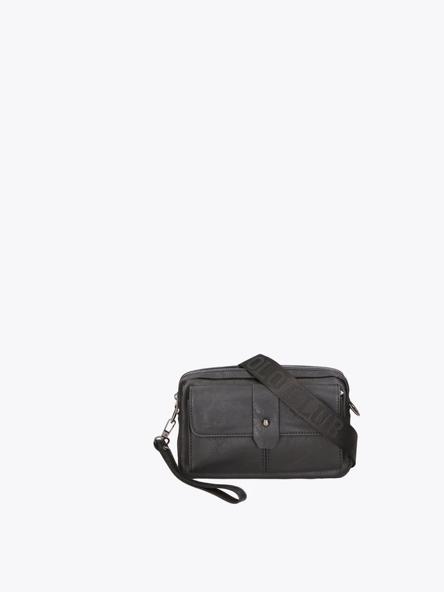 Minimalist Leather Crossbody Bag for Everyday Essentials