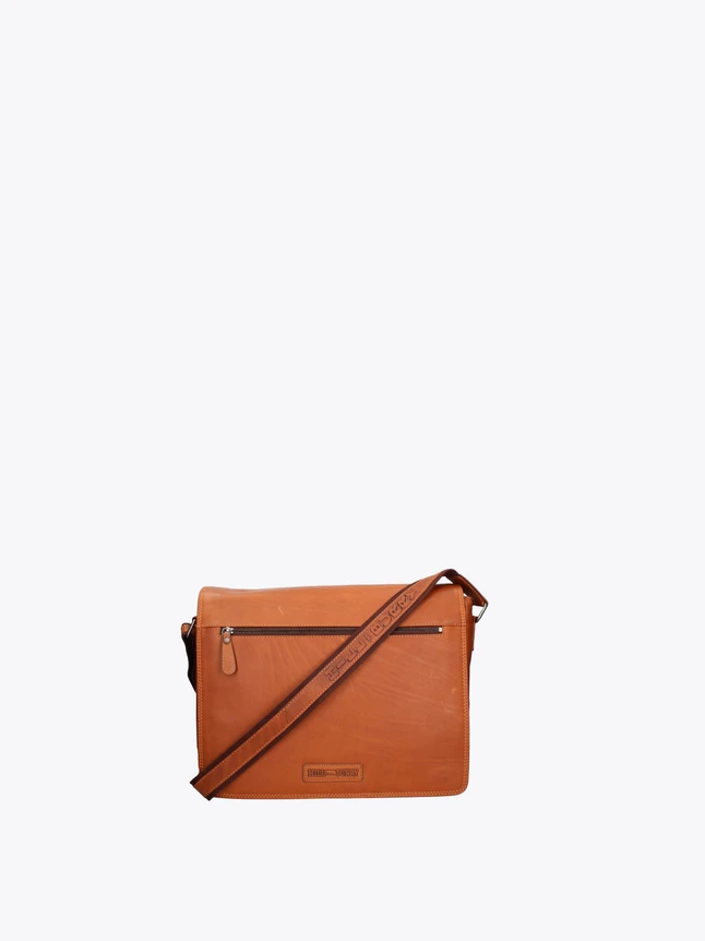 Minimalist Leather Crossbody Bag for Work And Everyday Use