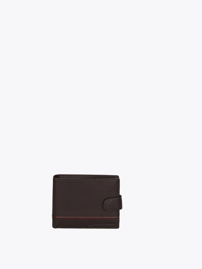 Minimalist Leather Wallet with Snap Closure for Everyday Use