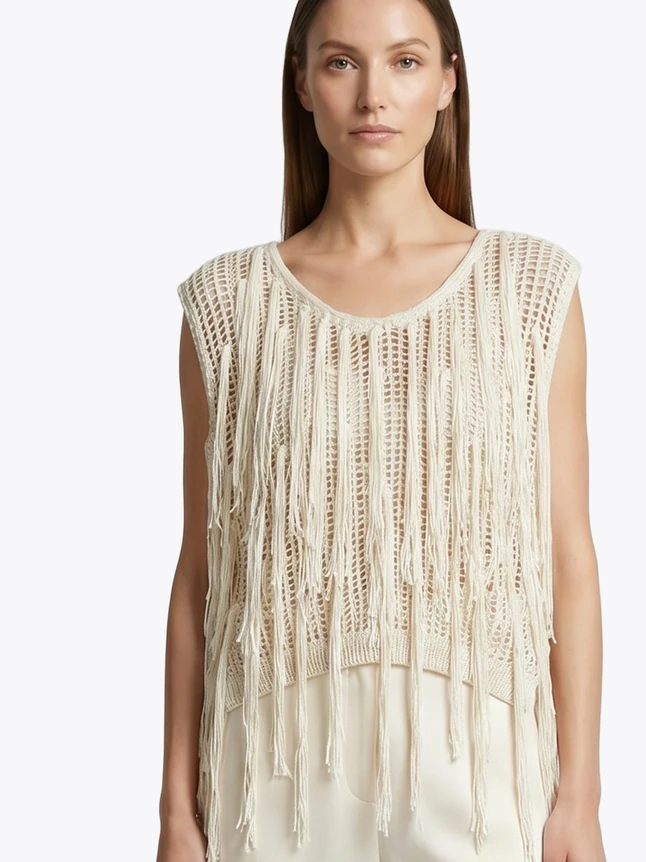 Women's Refined Top For Daily Wear - Elegant Design With Slim Shape