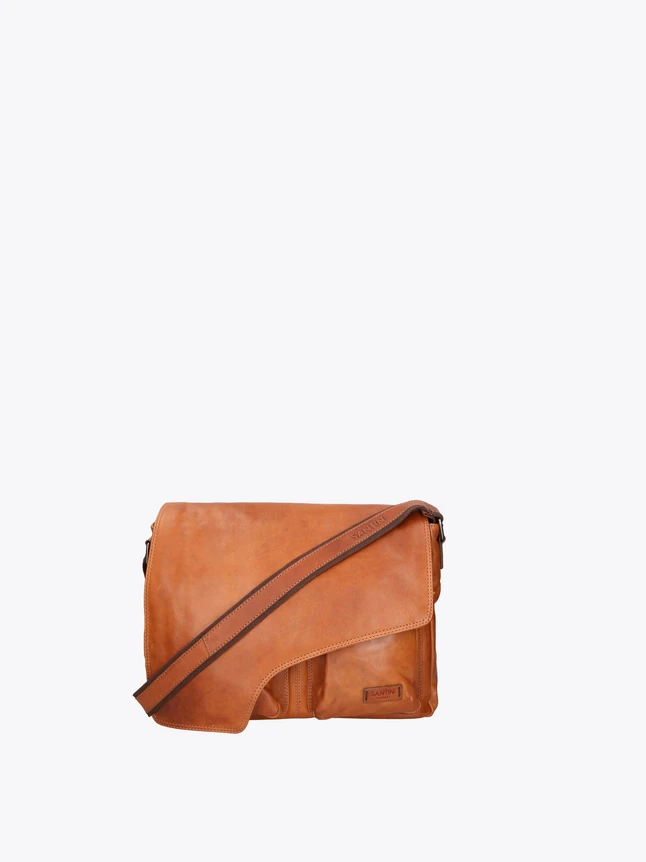 Minimalist Leather Crossbody Bag for Everyday Use