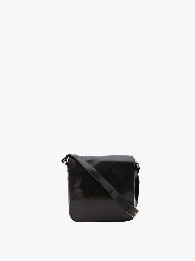 Leather Crossbody Bag Minimalist Style for Everyday Use