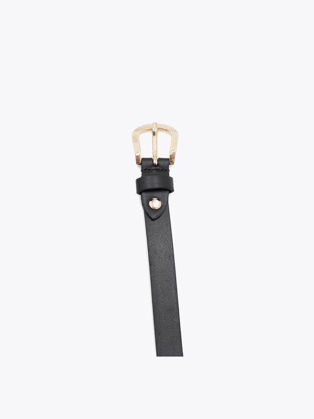 Elegant Slim Leather Belt Featuring A Polished Pin Buckle For Versatile Styling