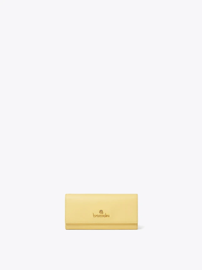 Minimalist Leather Clutch Wallet for Daily Use