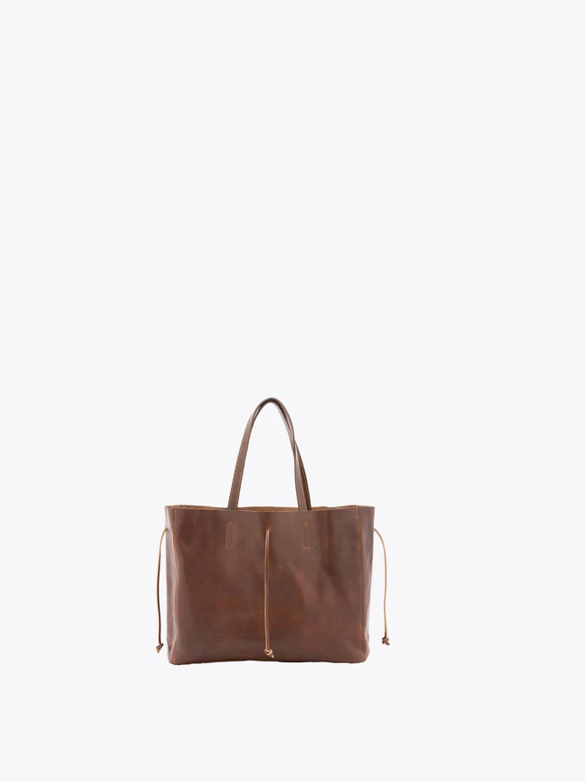 Minimalist Leather Tote Bag for Work and Everyday Use