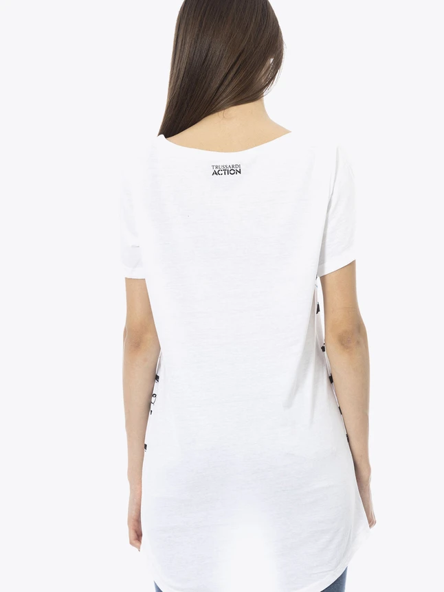 Casual Cotton T Shirt with Back Neck Logo And Side Detail for Everyday Wear