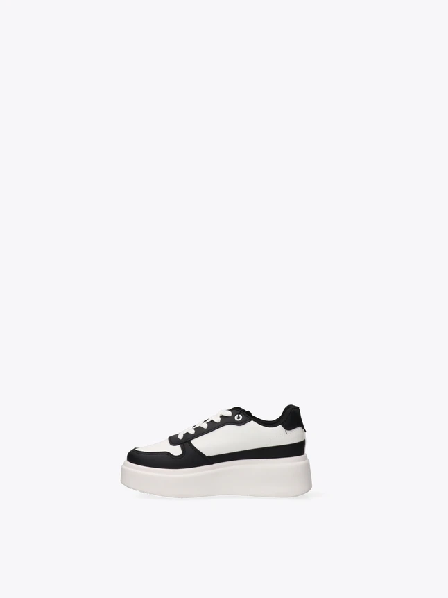 Contemporary Vegan Leather Platform Sneakers for Effortless Urban Style