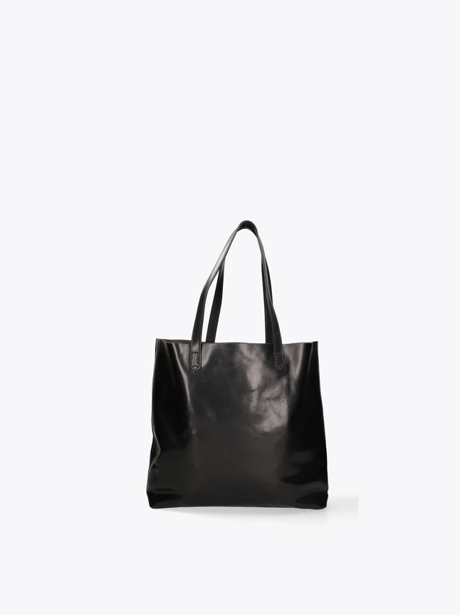 Minimalist Leather Tote Bag for Everyday Use