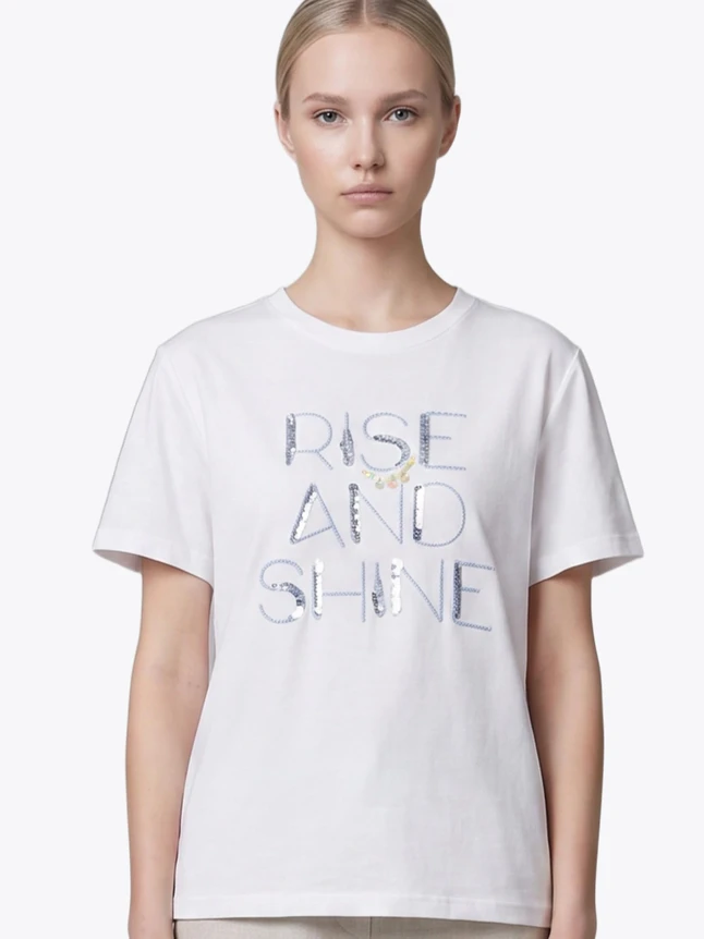 Cotton Classic Tee For Women - Minimalist Design With Practical Shape