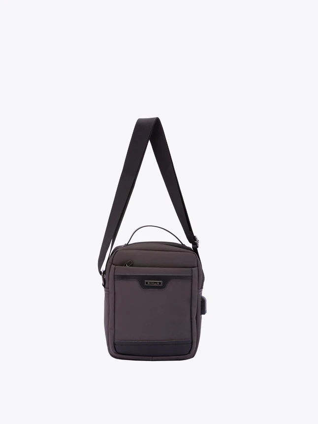Nylon Crossbody Bag for Everyday Travel And Work