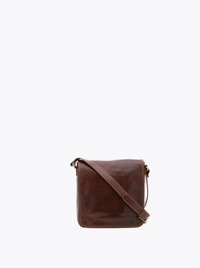 Leather Crossbody Bag Minimalist Style for Everyday Use