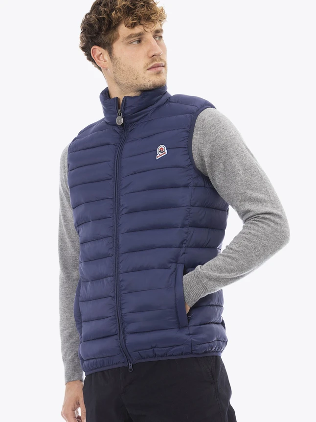 Casual Quilted Puffer Vest Nylon Shell Logo Patch Layering for Cold Weather
