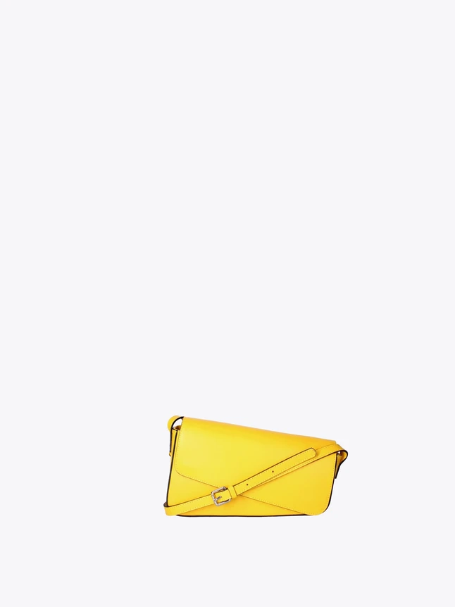 Minimalist Leather Crossbody Bag for Everyday Use