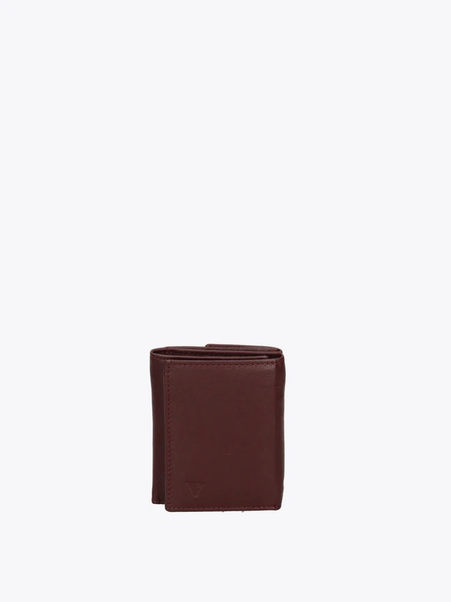 Minimalist Leather Wallet for Everyday Card Storage