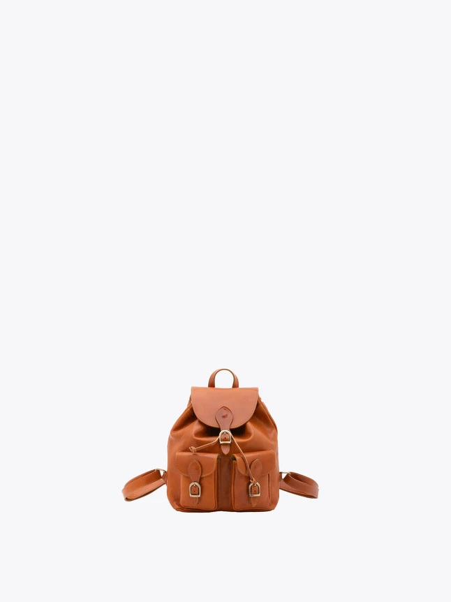 Leather Backpack Vintage Style Drawstring Flap Buckle Pockets for Everyday Use