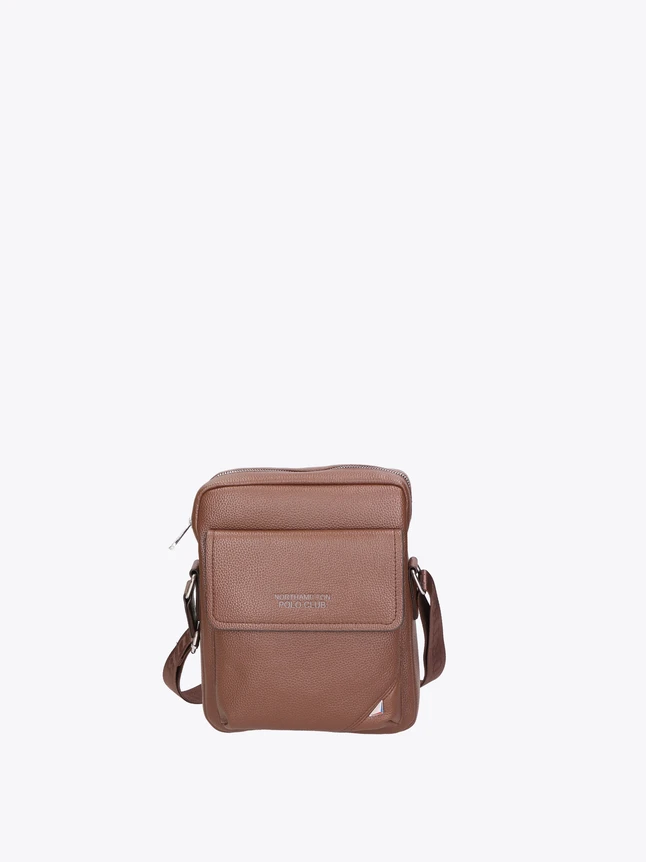 Minimalist Leather Crossbody Bag for Everyday Use