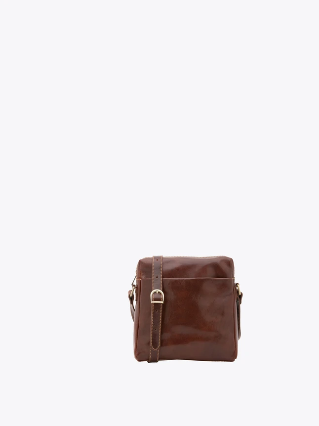 Classic Leather Crossbody Bag for Daily Essentials