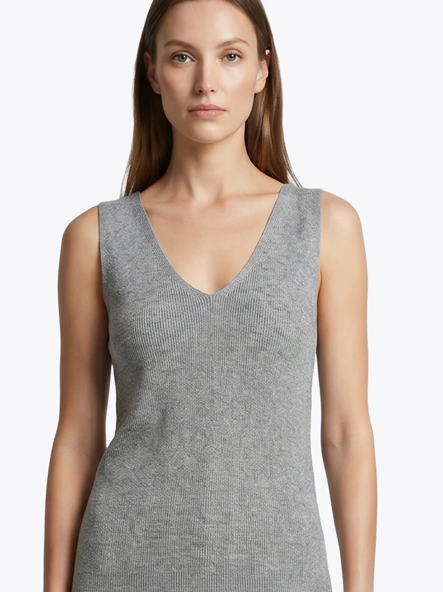 Women's Compact Top For Casual Outings - Elegant Design - Modern Essential