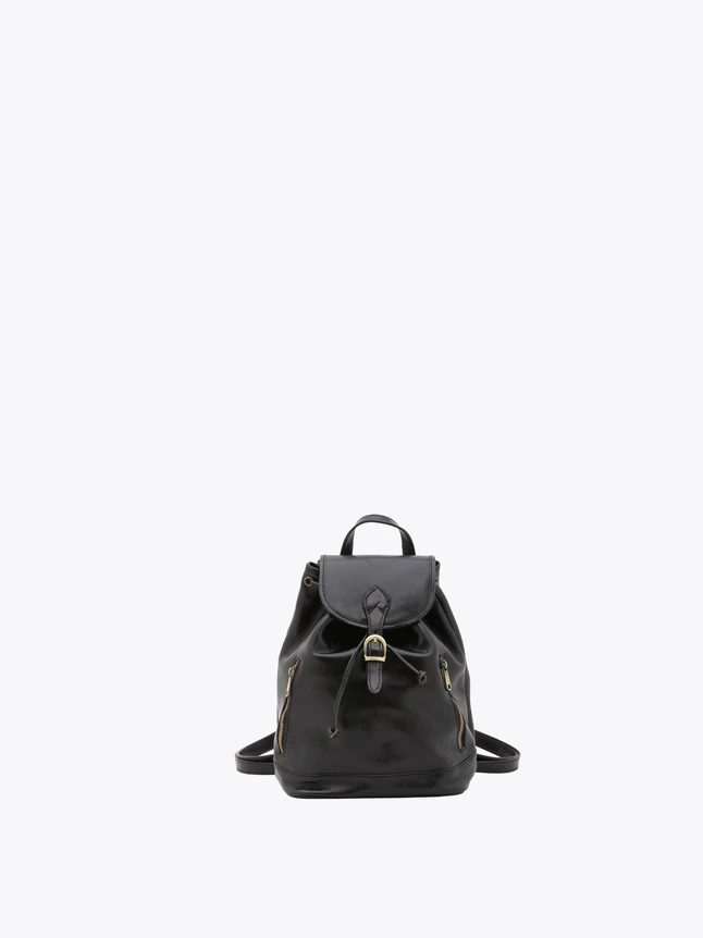 Premium Leather Backpack Top Flap Buckle for Everyday Use
