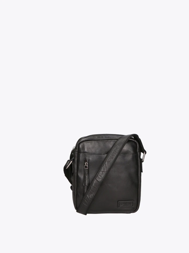 Minimalist Leather Crossbody Bag for Daily Use